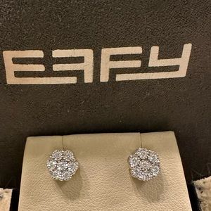 Gorgeous EFFY sterling silver diamond earrings.